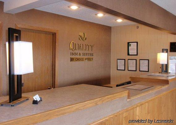 Quality Inn & Suites Davenport Near I-80 Interior photo